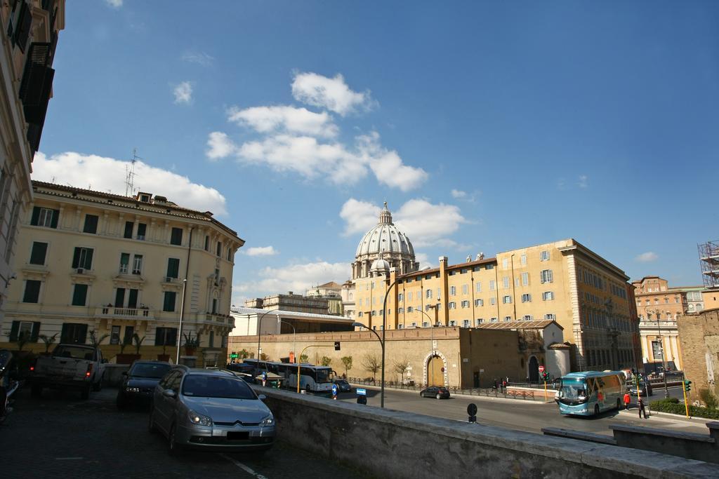 Al Colonnato Di San Pietro Bed & Breakfast Roma Dış mekan fotoğraf